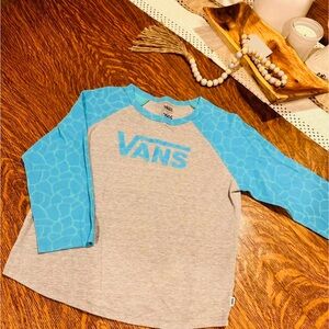 Vans Girls 3/4 sleeve Tee. Worn once!
